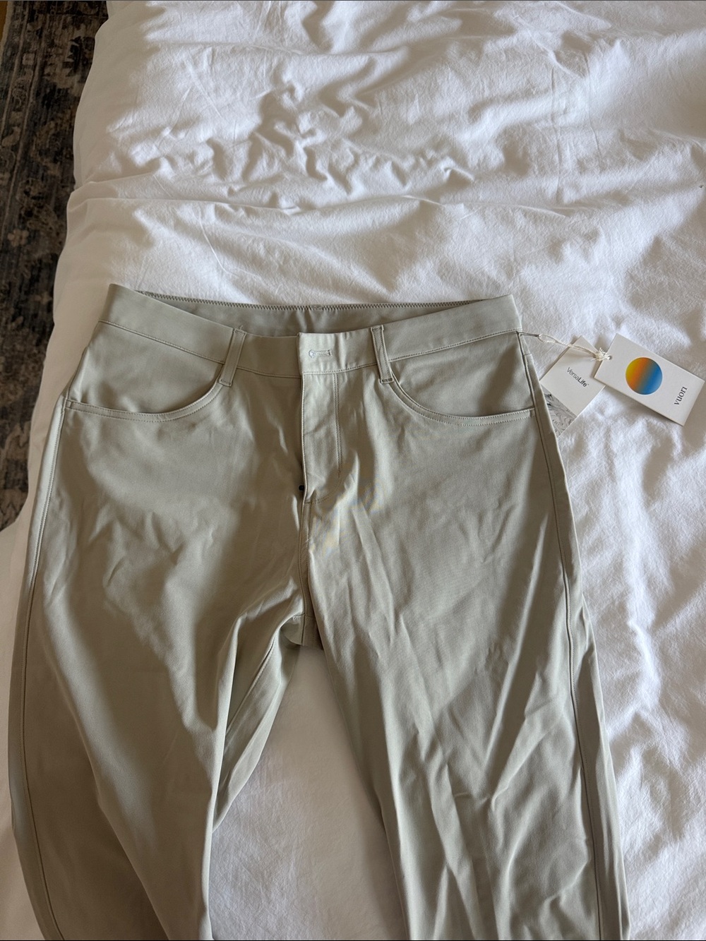 NWT Vuori meta pants in birch size 31